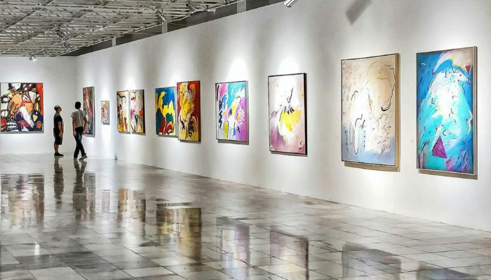 Custom Retail Fixtures to Display Art