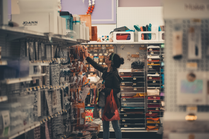 Want to give your business an unforgettable edge? Check out our tips for choosing custom store fixtures and more at S-CUBE Fixtures.