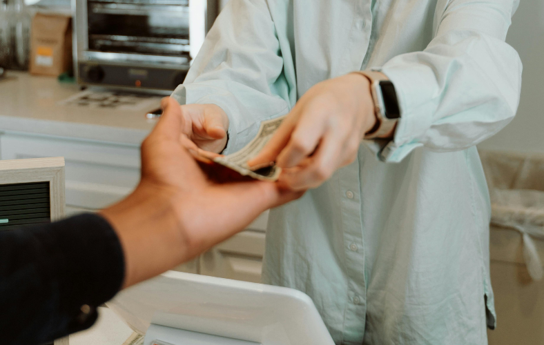 How to Better Your Cash Handling Experience in Your Store
